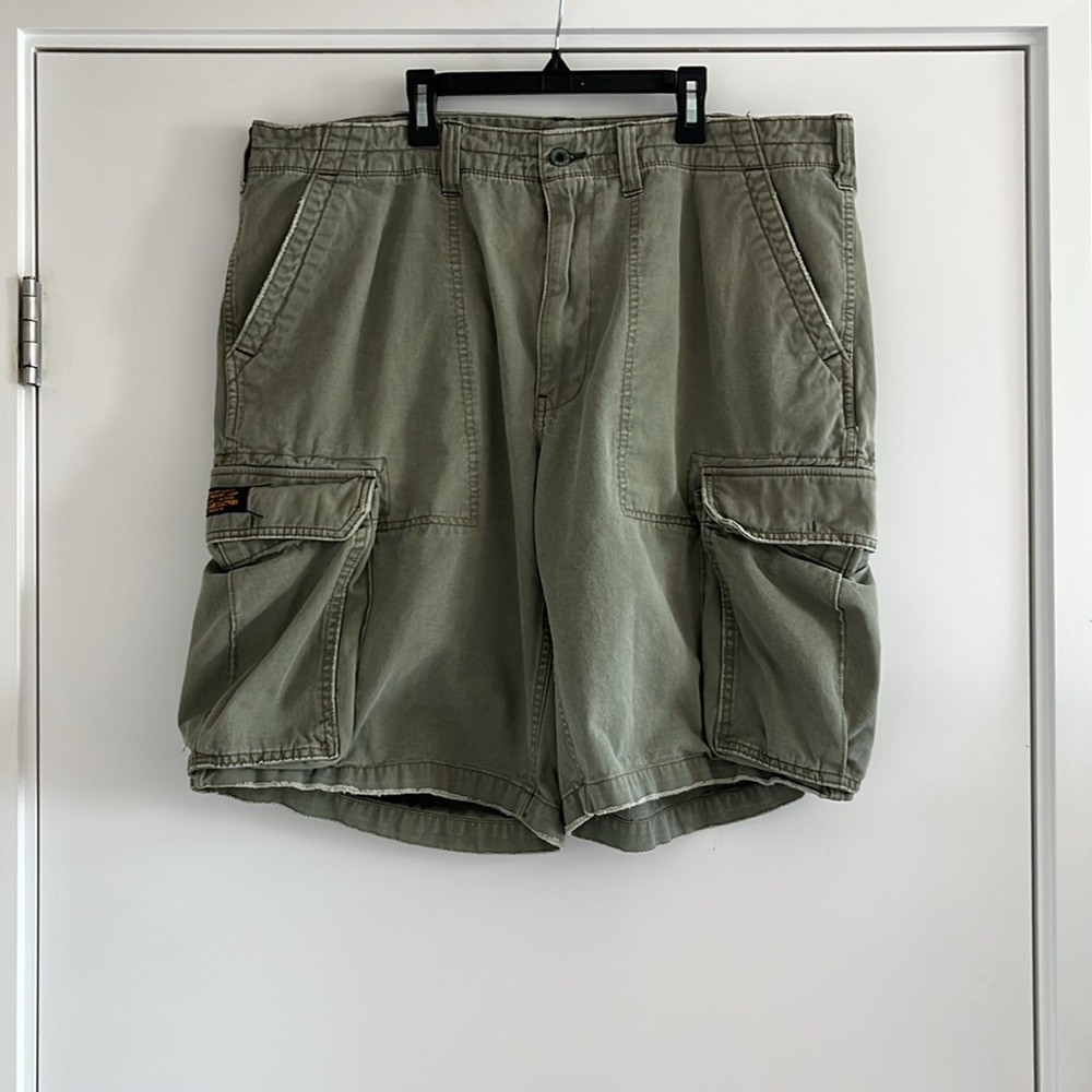 Ralph Lauren MFG. Co. Polo Jeans Company men’s green cargo shorts